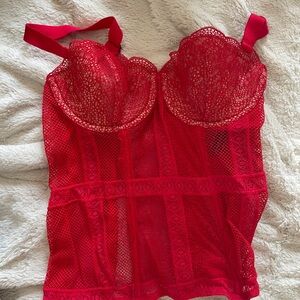Elegant Red Lace Bustier